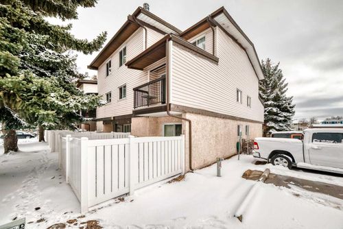 25-3745 Fonda Way Se, Calgary, AB, T2A5W7 | Card Image