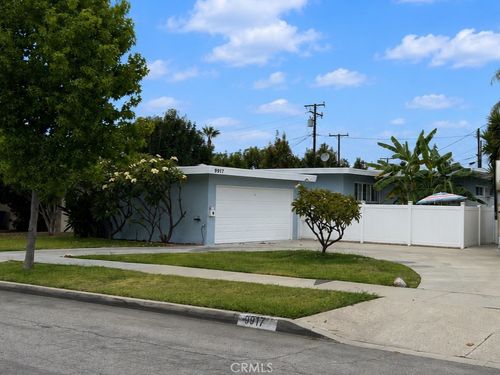9917 Mina Ave, Whittier, CA, 90605-3038 | Card Image
