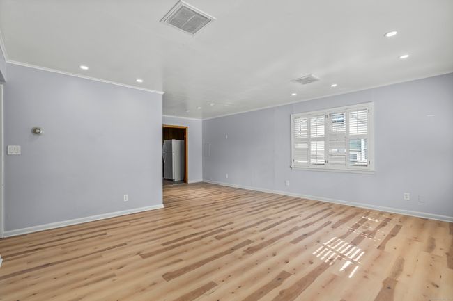 37 Tarinelli Cir, House other with 5 bedrooms, 1 bathrooms and 6 parking in Bridgeport CT | Image 5