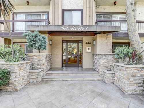 apt-102-440 Veteran Ave, LOS ANGELES, CA, 90024-1993 | Card Image