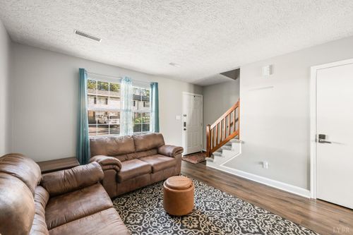 20-8022 Timberlake Rd, Lynchburg, VA, 24502-2662 | Card Image