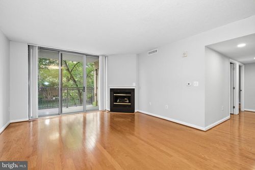 227-11710 Old Georgetown Rd, NORTH BETHESDA, MD, 20852-2691 | Card Image