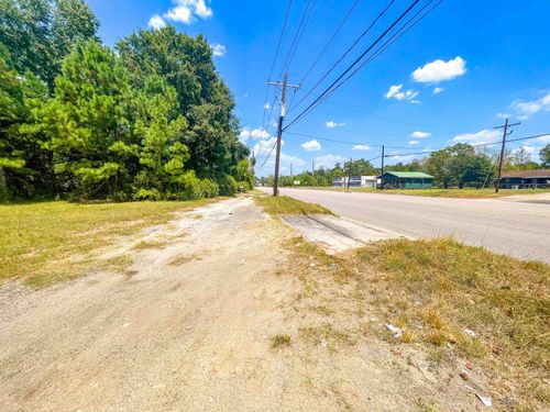 2135 N Main St, Vidor, TX, 77662-3000 | Card Image