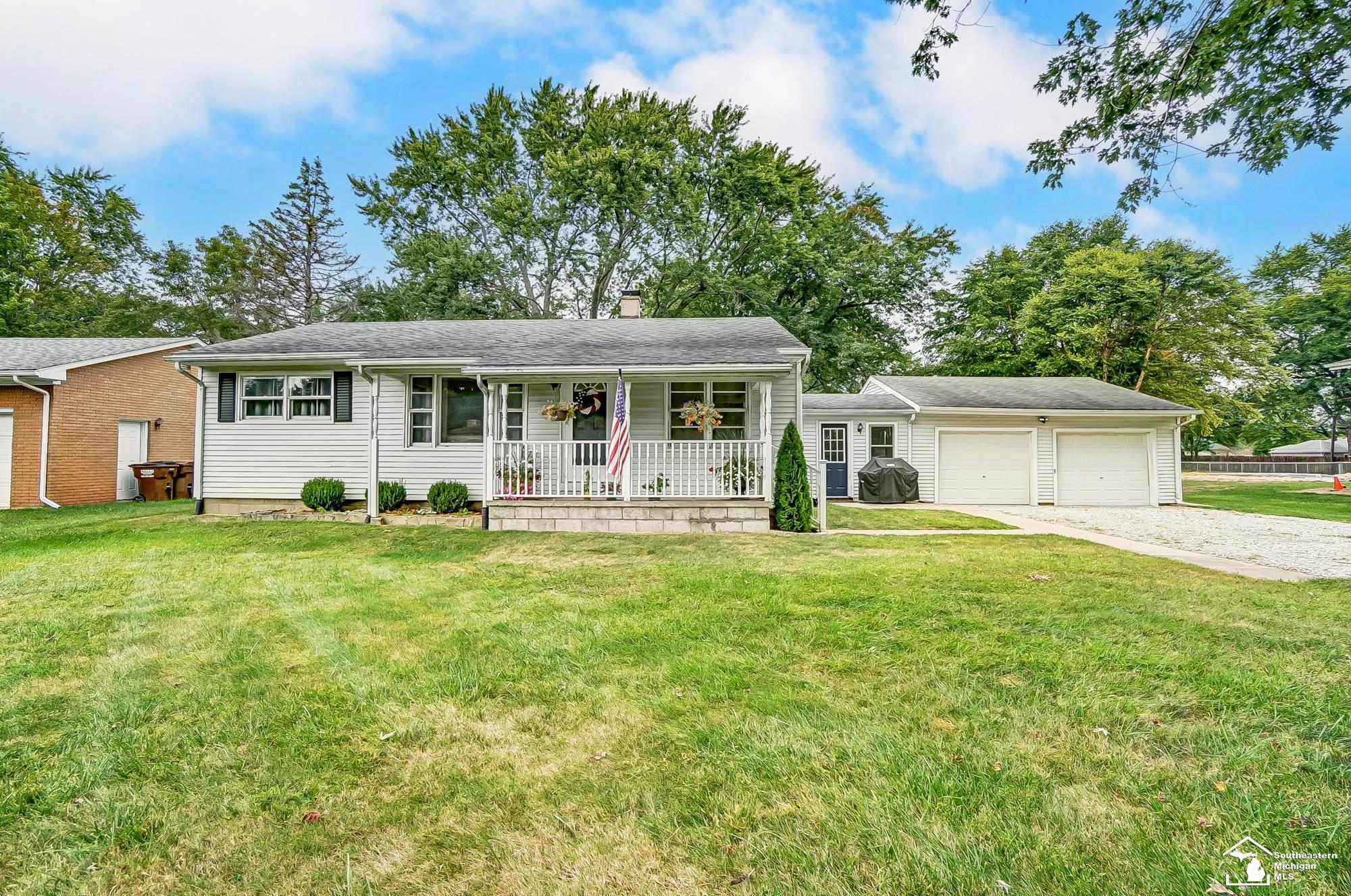 Calvin St, Monroe, MI 48162