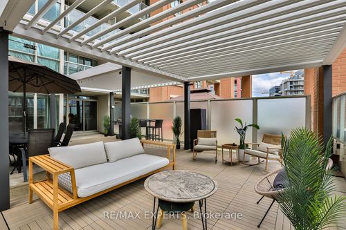 404-125 Western Battery Rd, Toronto, ON, M6K3R8 | Card Image