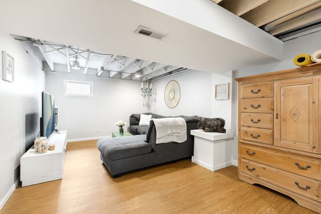 10830 S Tripp Ave, House other with 3 bedrooms, 2 bathrooms and 2 parking in Oak Lawn IL | Image 23