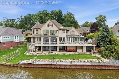 997 Thompson Shore Dr, Howell, MI, 48843-1366 | Card Image