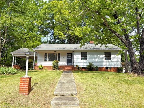 106 N 11th Ave, Mayodan, NC, 27027-2108 | Card Image