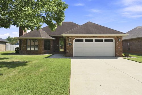 1934 E Ridgewood Dr, Springfield, MO, 65804-4583 | Card Image