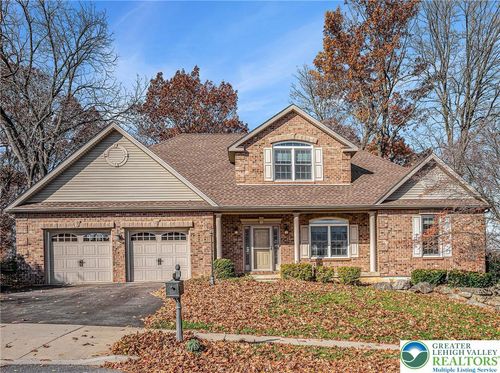 3186 Overlook Dr, Emmaus, PA, 18049-1963 | Card Image