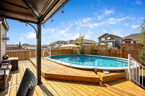 2033 High Country Rise Nw, High River, AB, T1V0E2 | Card Image