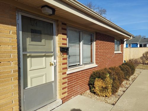 apt-4-711 S West St, Plano, IL, 60545-1970 | Card Image