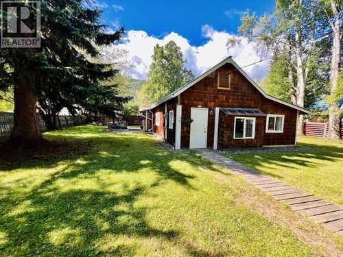 3931 Alfred Ave, Smithers, BC, V0J2N3 | Card Image