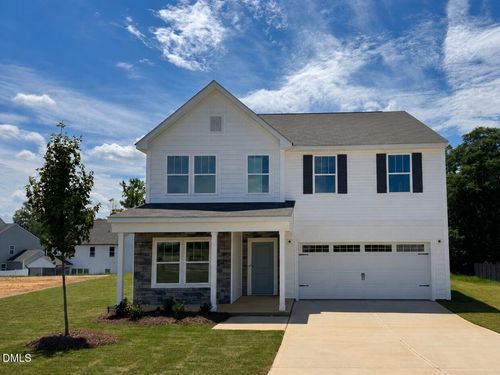 31-100 Benson Village Dr, Benson, NC, 27504-2068 | Card Image