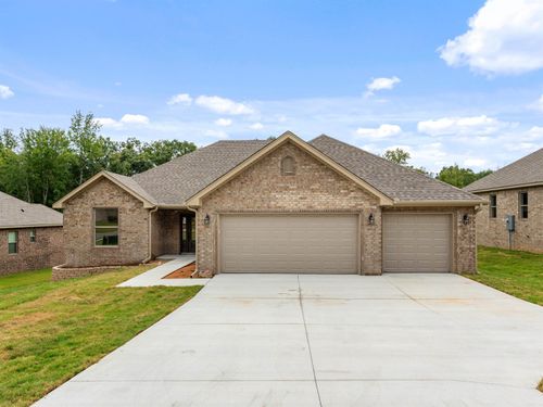 2712 E Maryland Ave, Sherwood, AR, 72120-3133 | Card Image