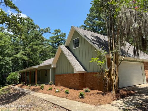 107 Oklahoma Drive, Clinton, MS, 39056 | Card Image