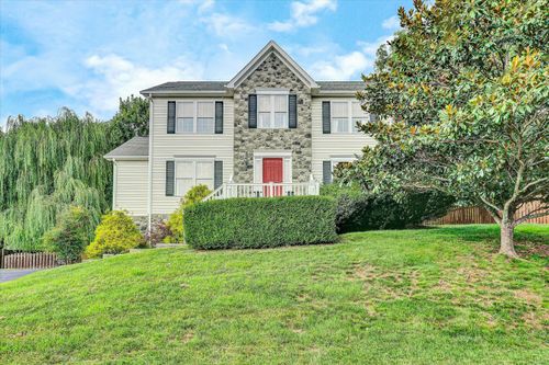 6013 Apple Harvest Dr, Roanoke, VA, 24012-6964 | Card Image