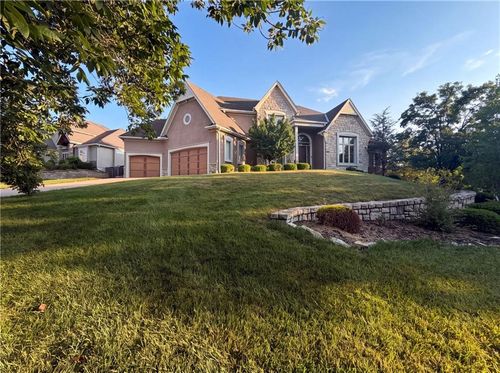 6003 N Cosby Ct, Kansas City, MO, 64151-4780 | Card Image