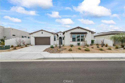 49865 Crescent Psge, Palm Desert, CA, 92211-2212 | Card Image