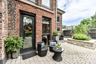 TH7 - 40 Westmoreland Ave, Condo with 2 bedrooms, 3 bathrooms and 1 parking in Toronto ON | Image 3