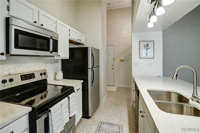 Additional View of Kitchen Space | Image 20