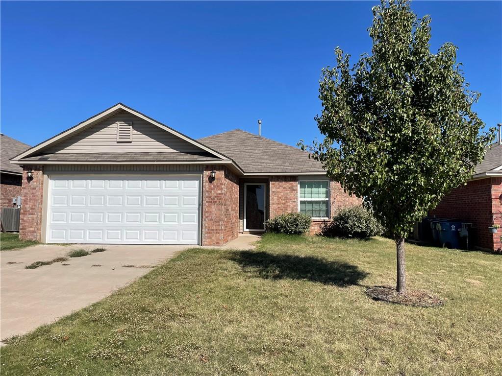 Sussex St, Newcastle, OK 73065