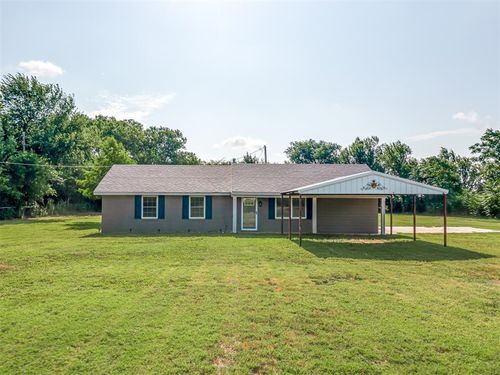 708 S Basket St, Cyril, OK, 73029-9617 | Card Image