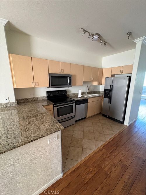 412-1643 6th Ave, San Diego, CA, 92101-7008 | Card Image