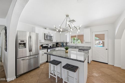 4528 E Hobart St, Mesa, AZ, 85205-4128 | Card Image