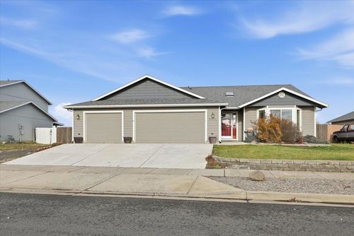 9704 Nick Ave, Cheney, WA, 99004-8577 | Card Image