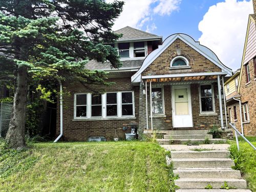 1222 W Capitol Dr, Milwaukee, WI, 53206-3068 | Card Image