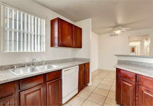 102 - 2801 N Rainbow Blvd, Condo with 2 bedrooms, 2 bathrooms and null parking in Las Vegas NV | Image 19