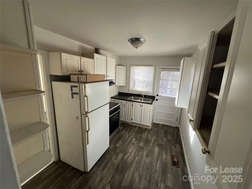 2325 Augusta St, Charlotte, NC, 28216-4606 | Card Image