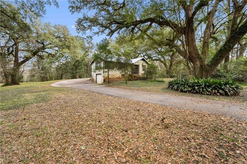 2054 Faye St, Mobile, AL, 36605-3069 | Card Image