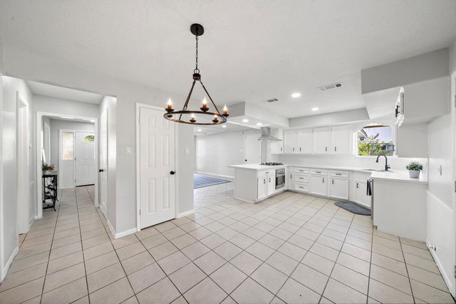 21710 Rotherham Dr, House other with 5 bedrooms, 3 bathrooms and 2 parking in Spring TX | Image 16