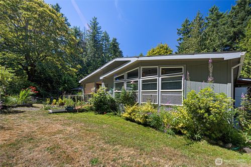 300 Wildflower Ln, Friday Harbor, WA, 98250-6805 | Card Image