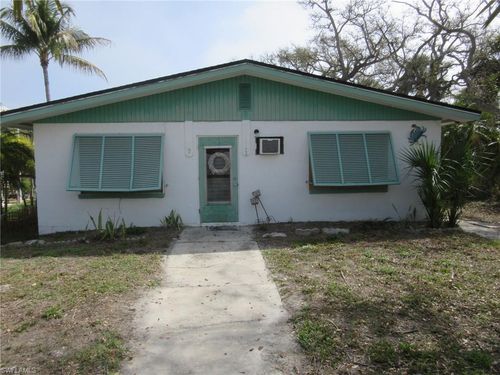 123 Falkirk St, FORT MYERS BEACH, FL, 33931-4221 | Card Image
