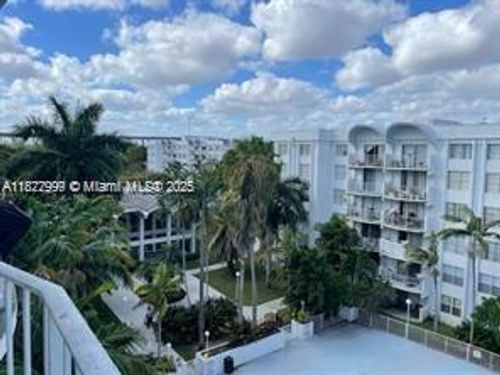510-492 Nw 165th Street Rd, Miami, FL, 33169-6464 | Card Image
