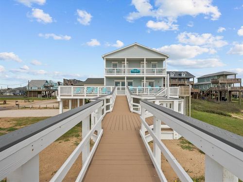 106 Sand Dune Ct, Surfside Beach, TX, 77541-8957 | Card Image