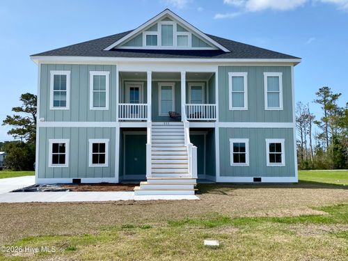 111 Jade St, Beaufort, NC, 28516-7304 | Card Image