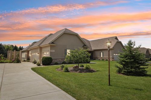 N35W23641 Auburn Court, Pewaukee, WI, 53072 | Card Image
