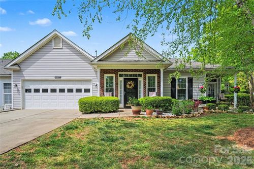 16627 Timber Crossing Rd, Charlotte, NC, 28213-4812 | Card Image