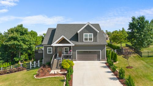 2110 Autumn River Dr, Soddy Daisy, TN, 37379-3277 | Card Image