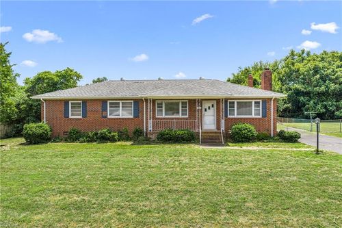 7443 Ridgeview Rd, Mechanicsville, VA, 23111-2123 | Card Image