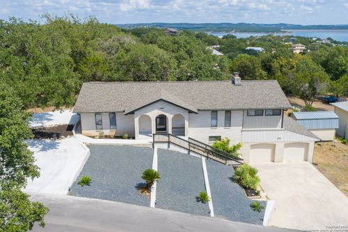 115 Tommy Dr, Canyon Lake, TX, 78133-5370 | Card Image