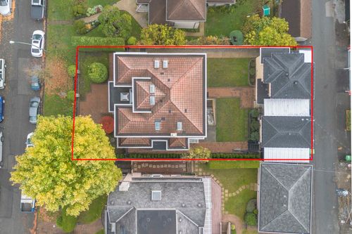 1088 W 42nd Ave, Vancouver, BC, V6M2A8 | Card Image