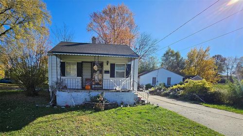 959 Tacken St, Flint, MI, 48532-5075 | Card Image