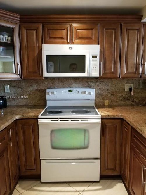 apt-414-500 Three Islands Blvd, Hallandale Beach, FL, 33009-2838 | Card Image