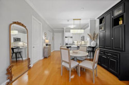 200 Manufacturers Rd, Chattanooga, TN, 37405-3338 | Card Image