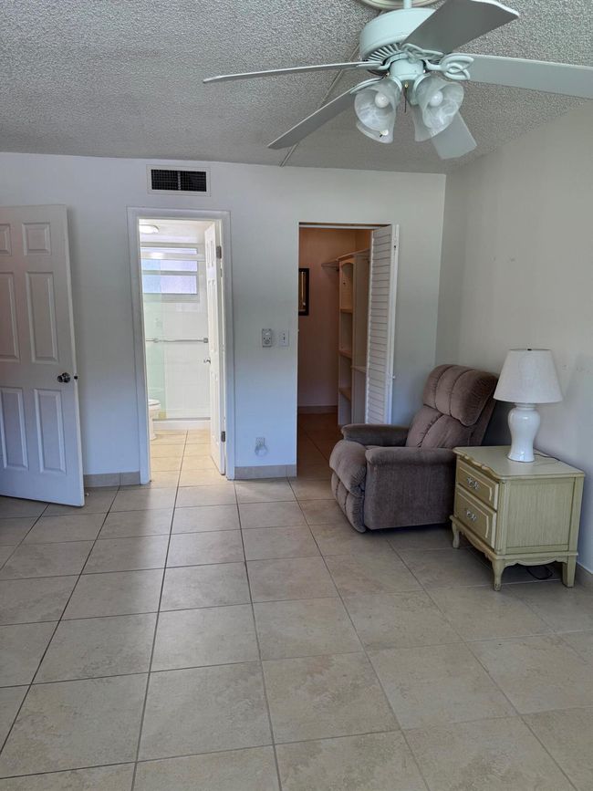 APT-113 - 721 Lori Dr, Condo with 1 bedrooms, 2 bathrooms and null parking in Palm Springs FL | Image 16